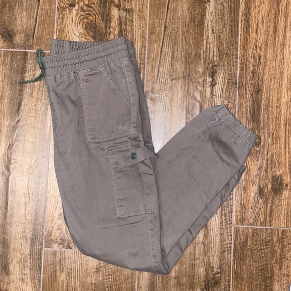 ARMY GREEN DISTRESSED JOGGERS - Picture 6 of 6